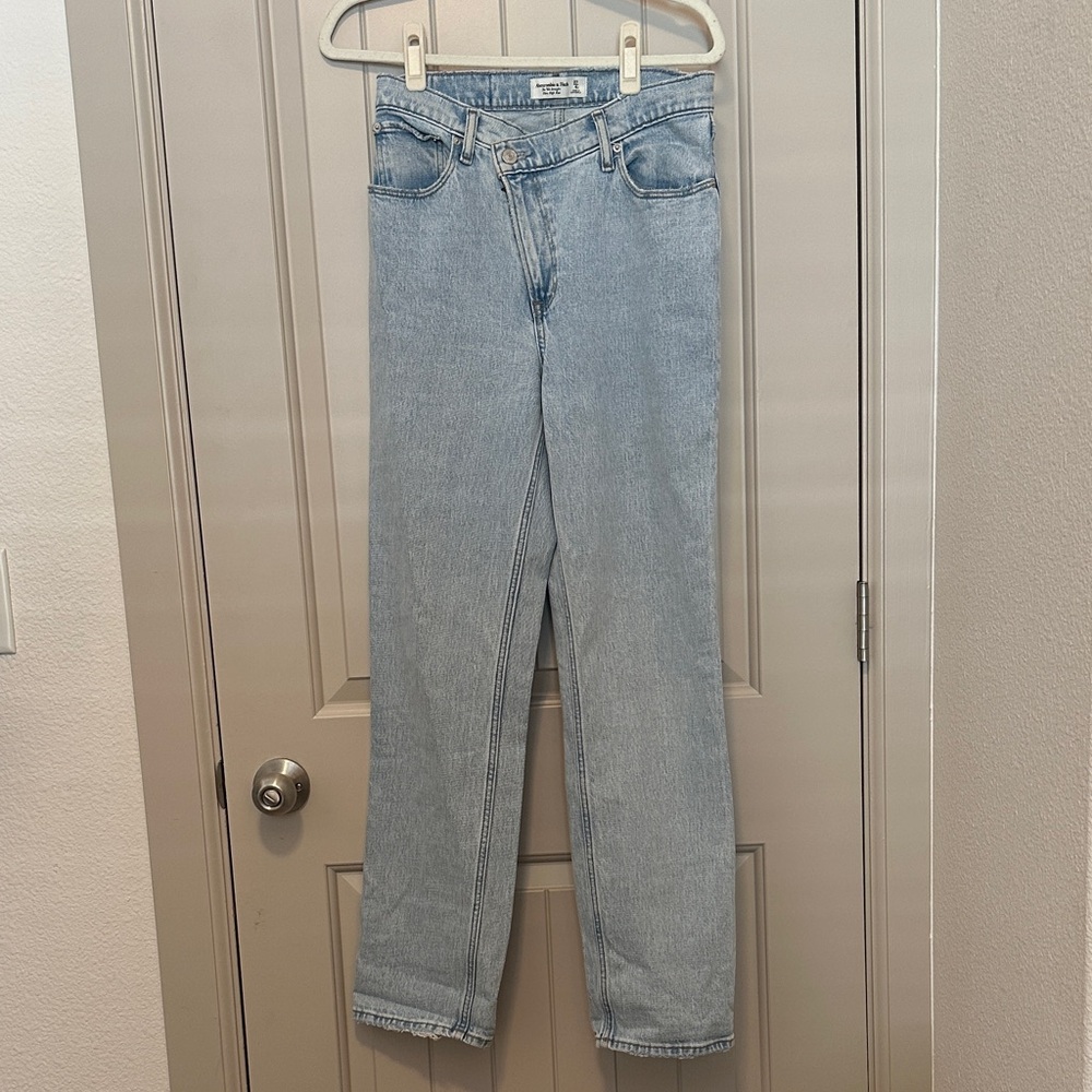 Abercrombie and Fitch Light Blue Women's Jeans
